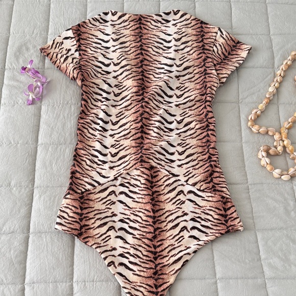 Acacia Swimwear Tiger Print One-piece - Picture 3 of 3